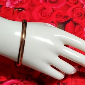 10K Gold Bangle Bracelet